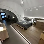 Archome Luxury *